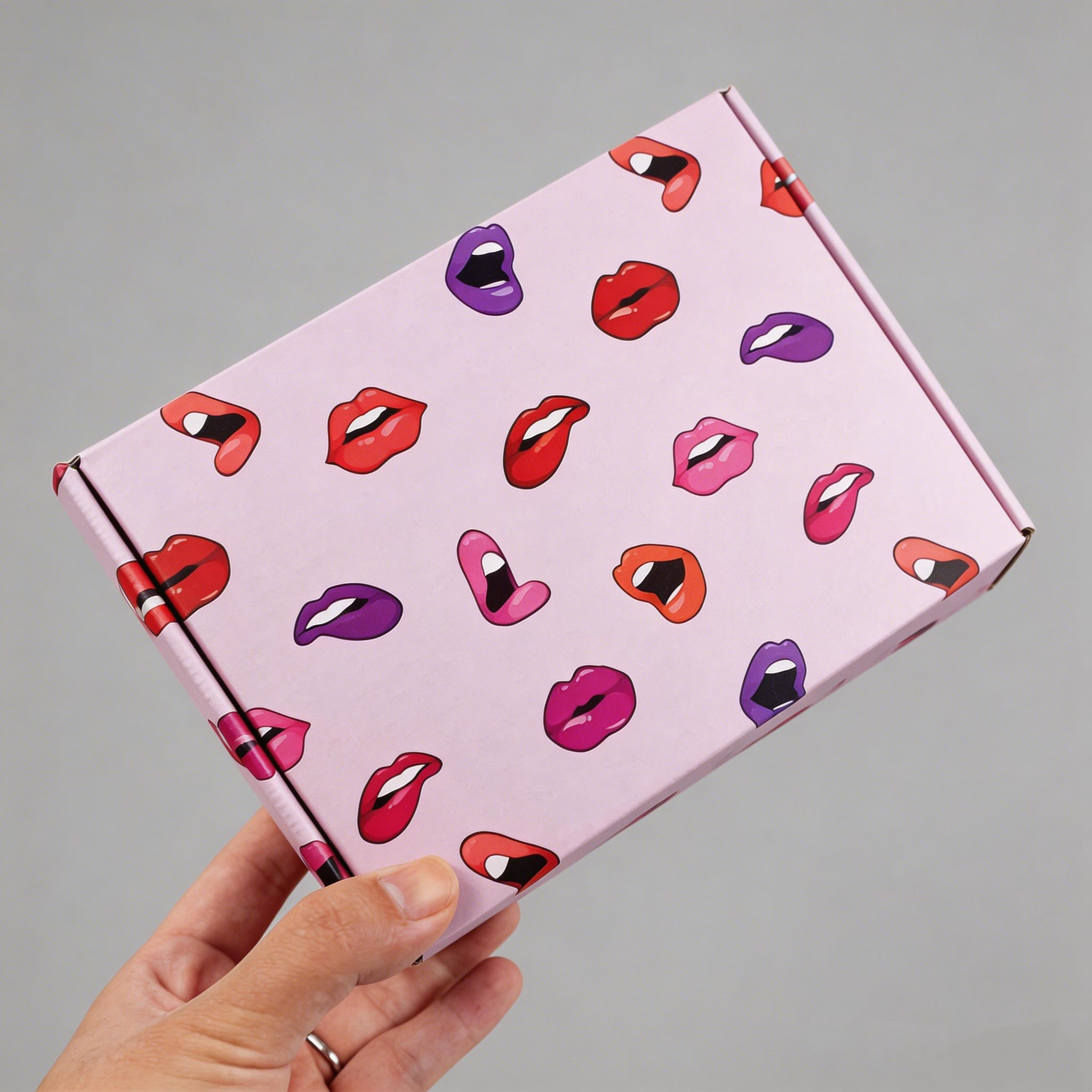 Eye Catching Custom Printed Cosmetic Boxes For E-commerce