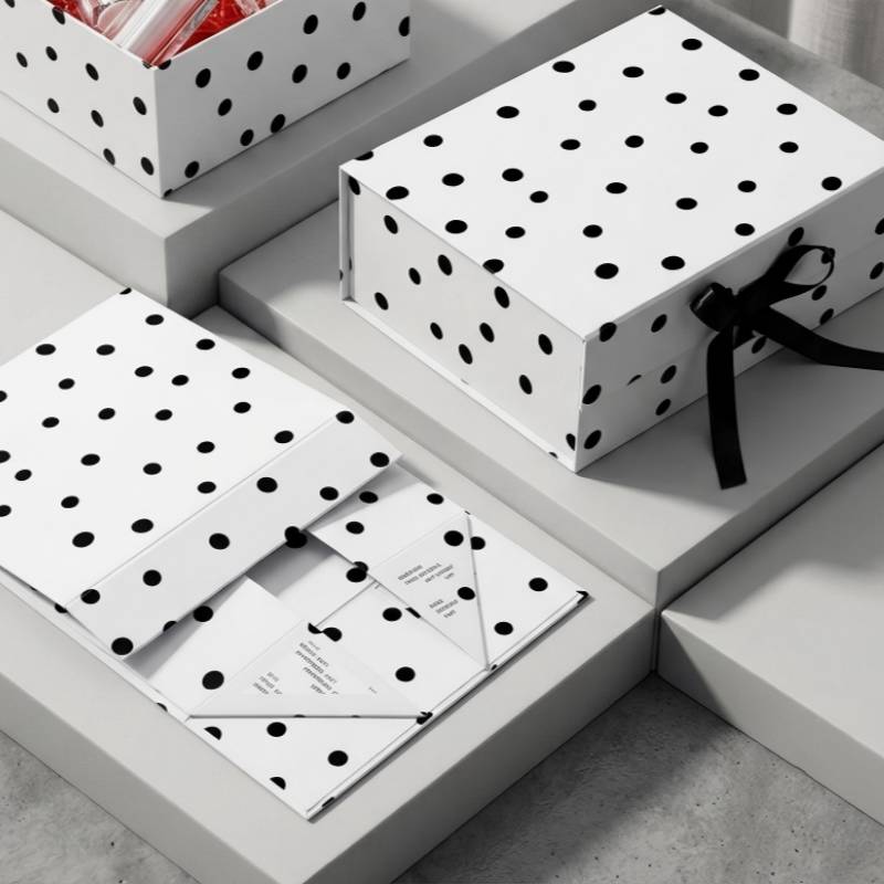 Exquisite Custom Polka Dot Gift Box For Retail Packaging
